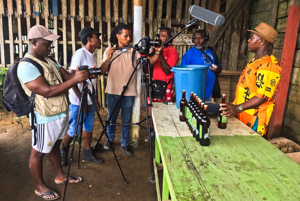 En Nuquí usan el cine para resistir al puerto de Tribugá