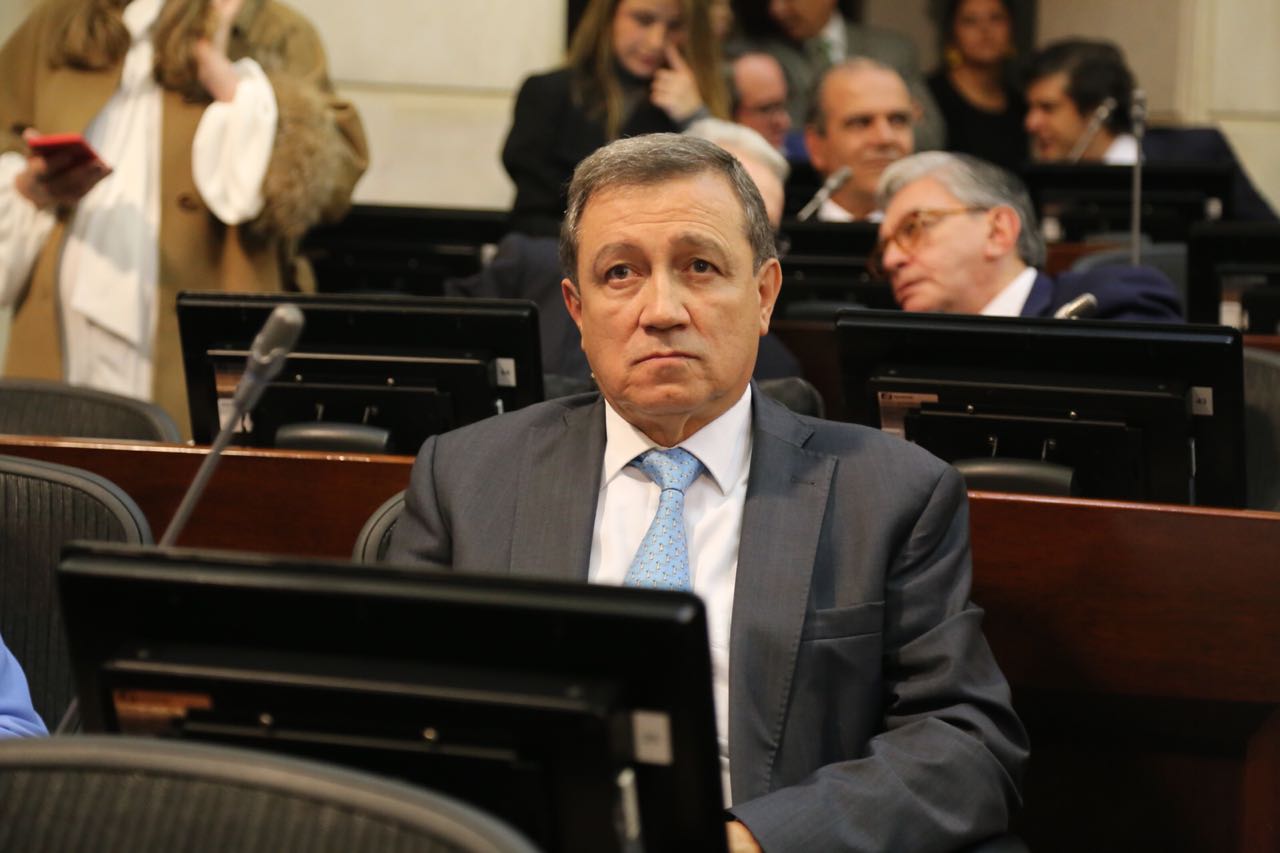 “Un poder no tiene por qué darle órdenes a otro”: Ernesto Macías a la Corte Constitucional
