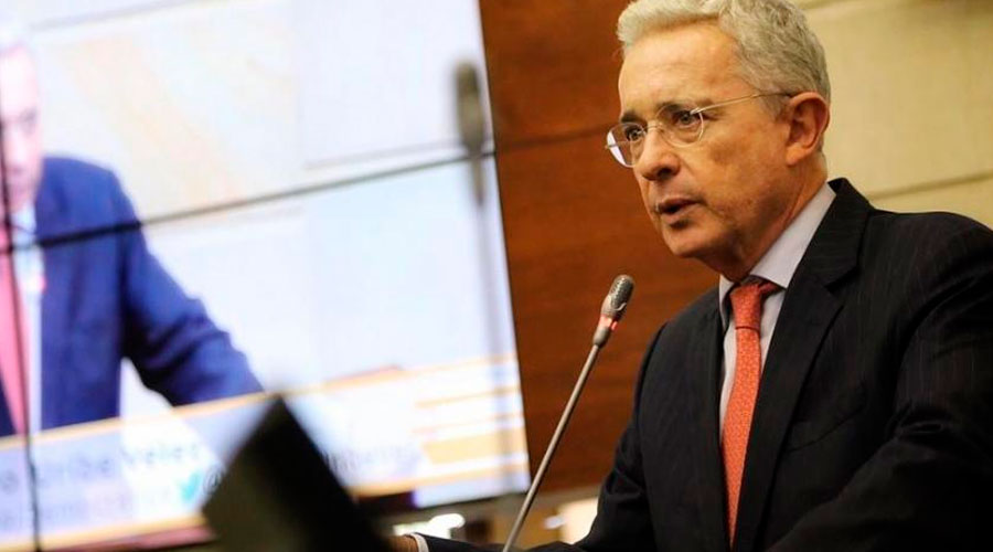 A Uribe se le está COMPLICANDO la «Cosa Jurídica»