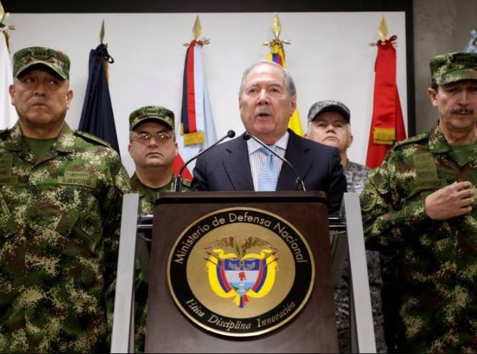 “Si hay unos niños que están en el campamento de un terrorista, ¿qué supone uno?»: Álvaro Uribe