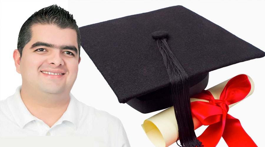 ‘EL CHISTE’ de la graduación EXPRESS de Julián Bedoya como abogado