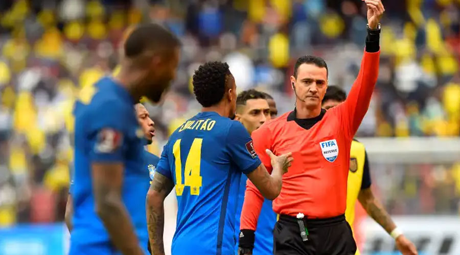 Wilmar Roldán tuvo un partido singular entre Ecuador y Brasil