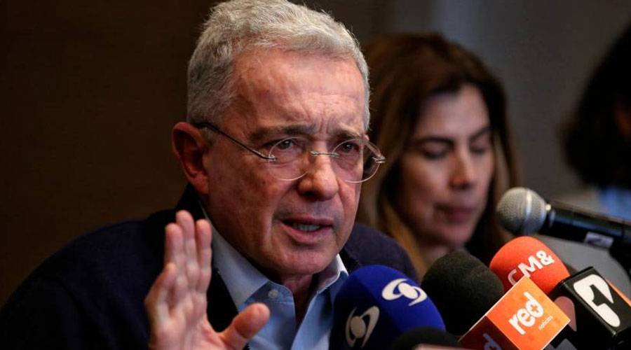 Álvaro Uribe PIERDE disputa contra Corte Constitucional