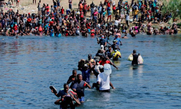 Mueren dos venezolanos mientras buscaban llegar a Estados Unidos