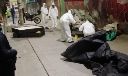 Más cadáveres embolsados en Bogotá: ayer aparecieron 3 en una carreta