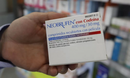 ¡Ojo con el ibuprofeno más codeína! Puede acabar con los riñones