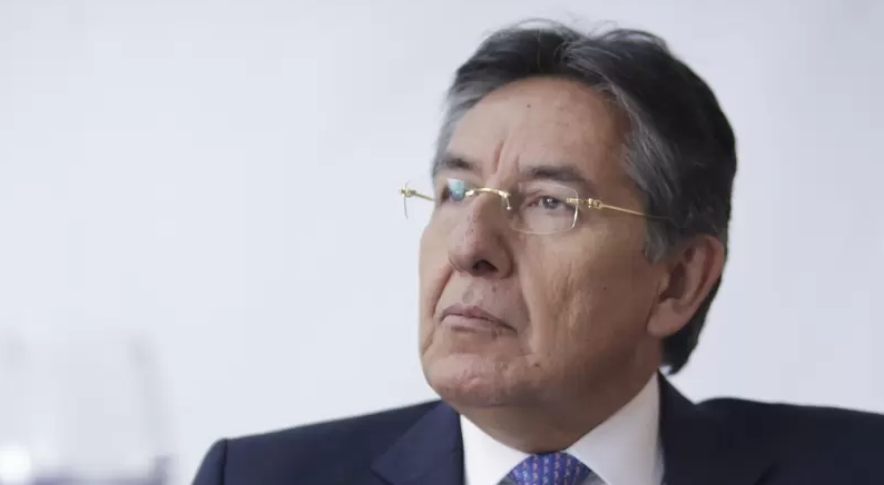 Exfiscal Néstor Humberto Martínez se declara “víctima de conspiración” en caso Odebrecht