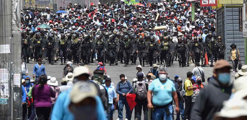<strong>Perú: colombianos atrapados en medio de bloqueos.</strong>