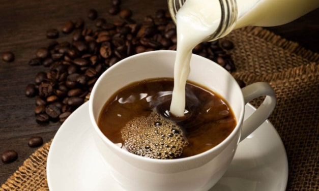 <strong>Por la inflación, el café con leche cada vez está más oscuro</strong>