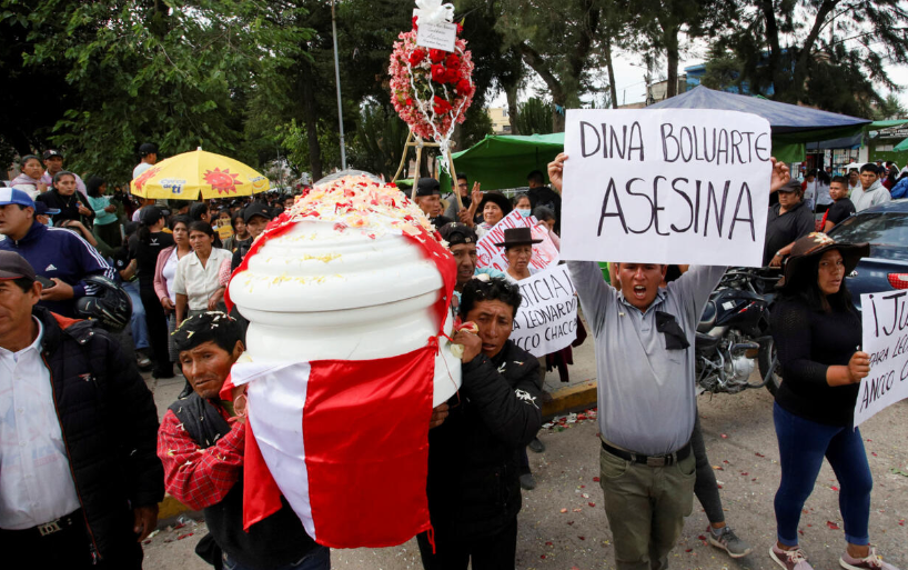 <strong>Aumentan los muertos por protestas en Perú: ayer fueron 18</strong>