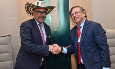 <strong>Que no falte el sombrero vueltiao. Presidente Petro se reunió con el director de la Organización Mundial de la Salud</strong>
