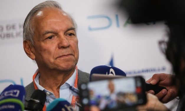 <strong>¡Se adelantó la prima!: empleados públicos recibieron su quincena triplicada. Minhacienda investiga el error</strong>