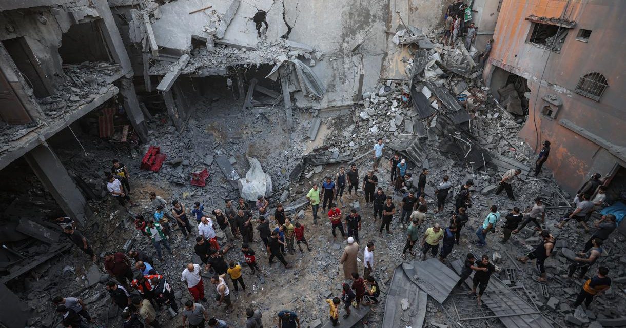 <strong>54 muertos y más de 100 heridos en Gaza por ataque israelí</strong>