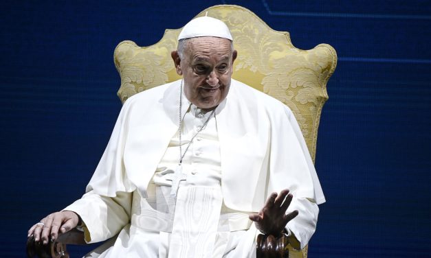 <strong><em>“Hay demasiada ‘frociaggine’ en ciertos seminarios”,</em> la supuesta frase del papa Francisco por la que salió a disculparse</strong>