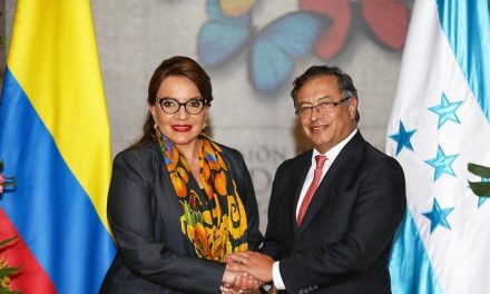 <strong><em>“Total y absoluto respaldo y apoyo al presidente al presidente de Colombia”:</em> Xiomara Castro, presidente de Honduras</strong>