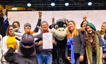 Oficialmente se prohíben corridas de toros en Colombia. Presidente Gustavo Petro sancionó ley ‘No más Olé’