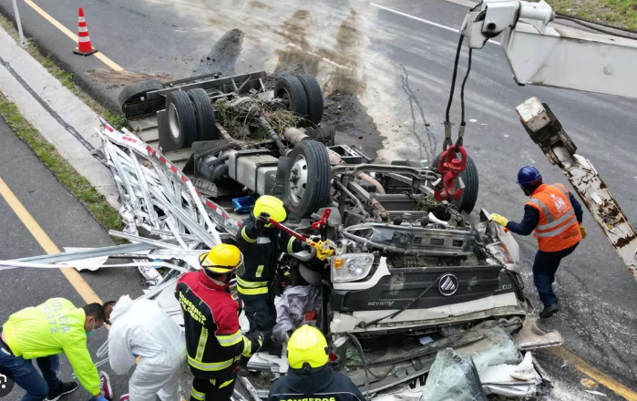 Murió conductor que se quedó sin frenos en Nariño. Alcanzó a llegar a rampa de frenado, pero esta no estaba apta