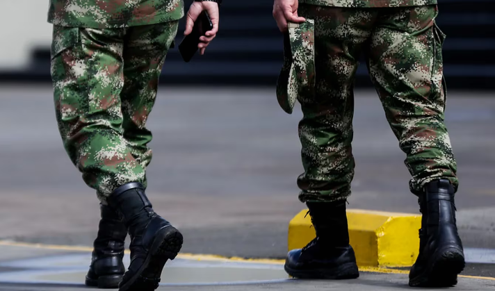 Dieron casa por cárcel a cuatro militares que se habrían embolsillado dinero público