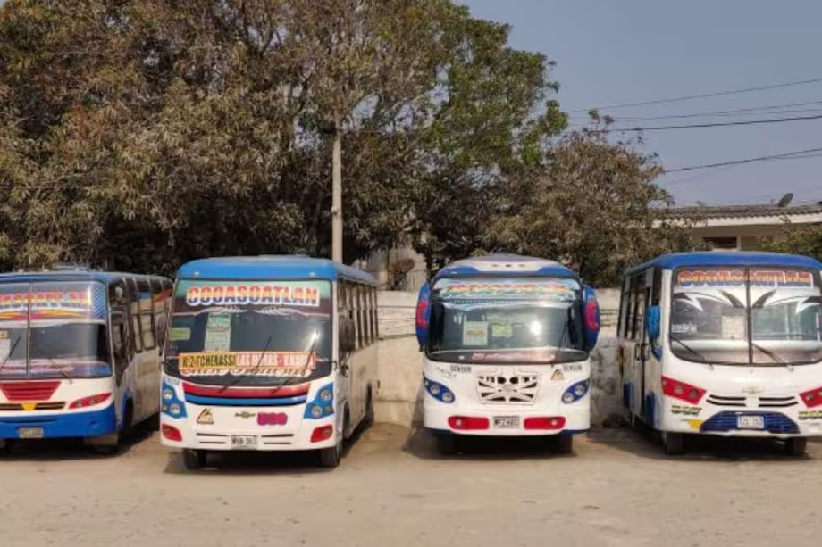 Por un asesinato, derivado de una extorsión, se extendió el paro de buses en Barranquilla