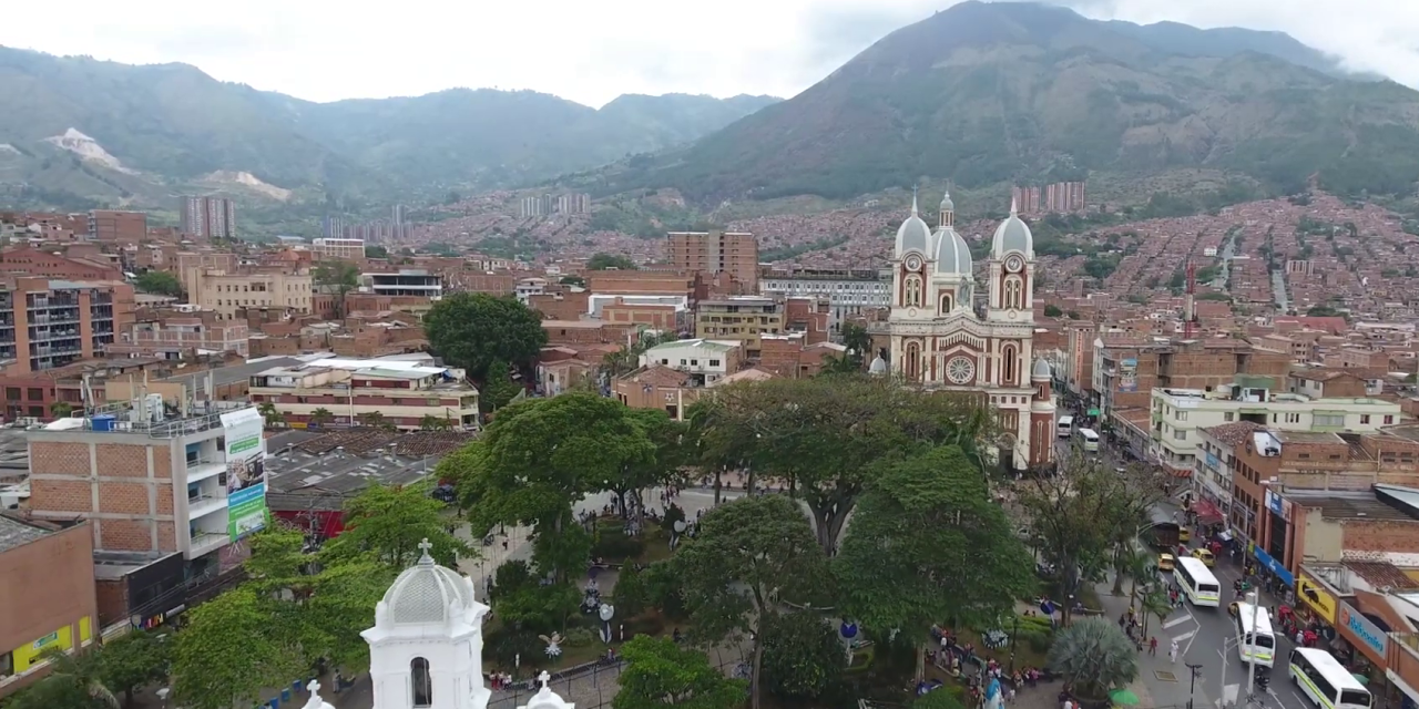 Hombre fue asesinado con 11 disparos por su escolta en Bello, Antioquia, mientras bebían licor