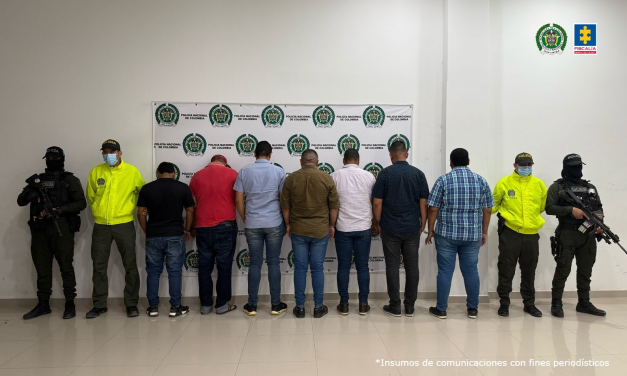 Capturaron a cinco policías de La Guajira que vendían droga incautada a narcotraficantes