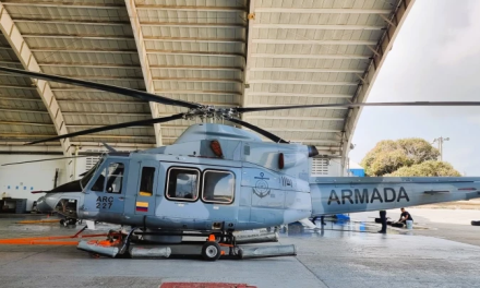 Helicóptero de la Armada se accidentó dentro de un batallón en Bolívar. Un uniformado murió