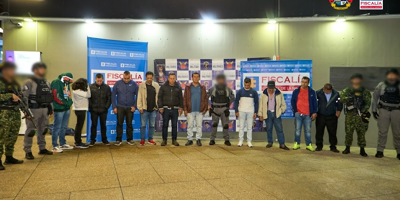 Fueron judicializados diez miembros de una red que se apoderaba de armas de la fuerza pública para venderlas a las disidencias