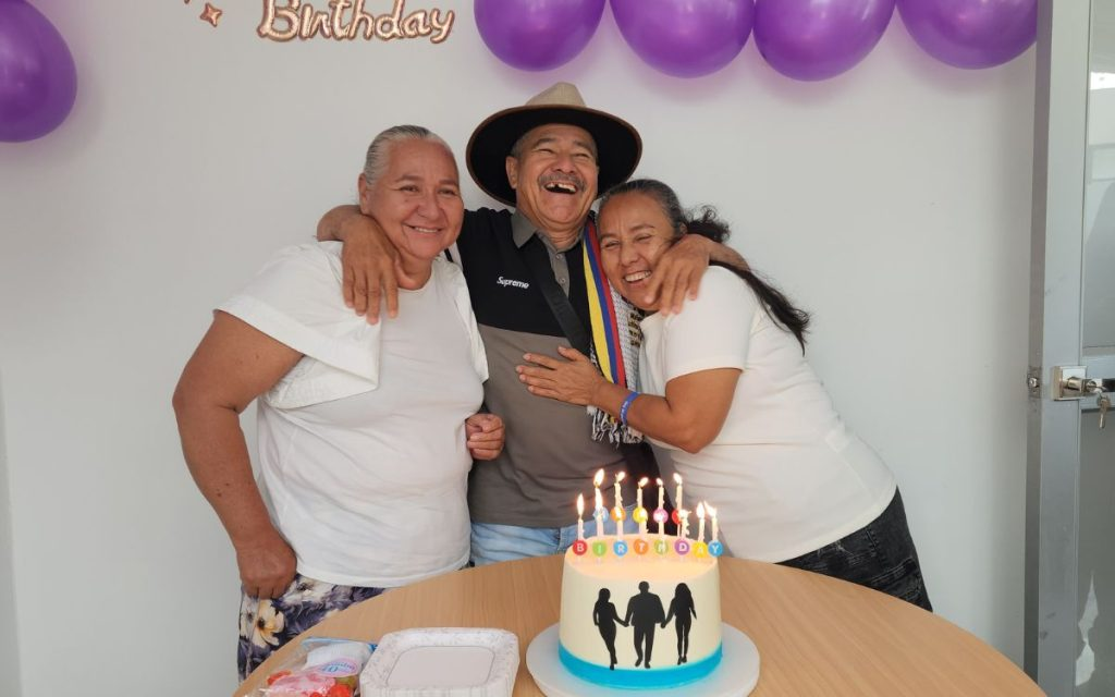 Unidad de Búsqueda de Personas encontró con vida a hombre que estuvo desaparecido 55 años. Sus hermanas continúan buscando a seis familiares más