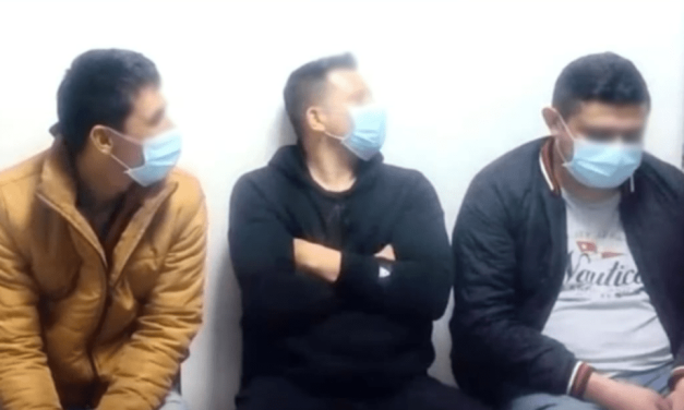 Fueron enviados a prisión tres policías que estaban transportando panfletos del ELN en Bogotá