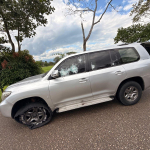 Gobernador de Arauca, Renson Martínez, fue víctima de un atentado. Lo salvó el blindaje del vehículo